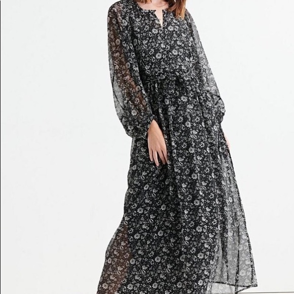 Lucky Brand Dresses & Skirts - Lucky Brand Floral Printed Maxi Dress NWT